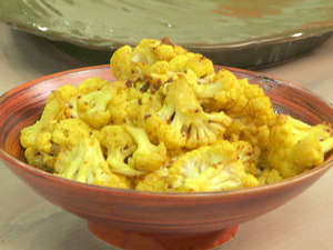 Рецепт запеченной в духовке цветной капусты с куркумой и имби