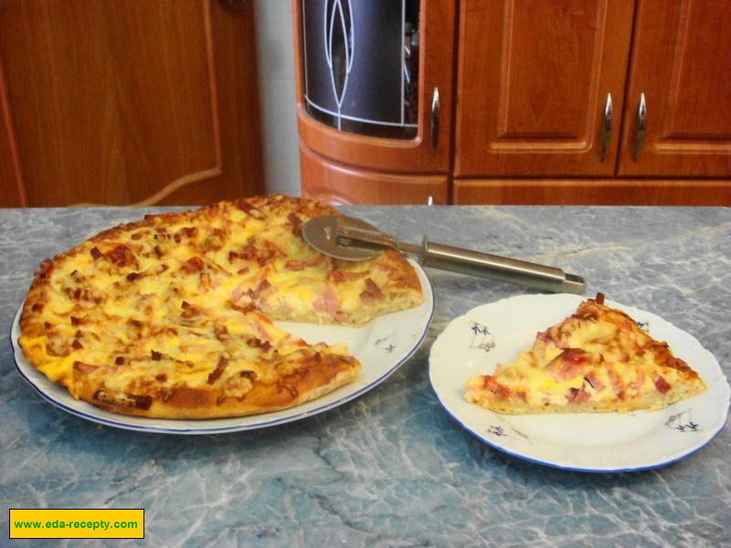 Рецепт оззи-пицца с колбасой и сыром