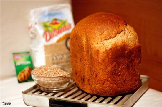 Рецепт panasonic SD-2501. Пшеничный хлеб с сыром, сырокопченой колбасой и отрубями 'Крещенский'