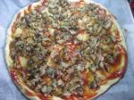 Рецепт пицца с колбасой и оливками