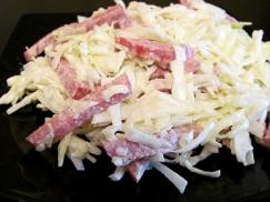 Рецепт салат с капустой и копченой колбасой