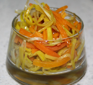 Рецепт горячая закуска из моркови и лука-порея