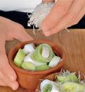 Рецепт лук-порей со сметаной