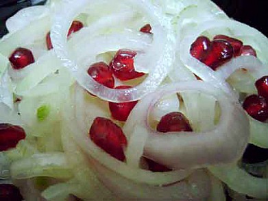 Рецепт салат из лука и зерен граната