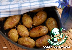 Рецепт картофель, запеченный в чесночном масле с розмарином