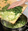 Рецепт наполеон со шпинатом, листьями черемши и капустой