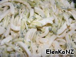 Рецепт салат с кальмарами, огурцами и кунжутом