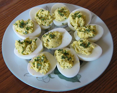 Рецепт яйца, фаршированные печенью трески