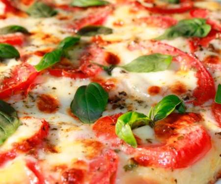 Итальянская пицца. Рецепт. Как правильно приготовить итальянскую пиццу.