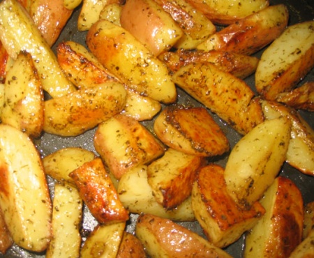 Картошка по-деревенски в духовке. Рецепт с фото запеченного картофеля по-деревенски