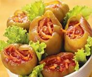 Рецепт салат Фаршированные сладкие перцы, маринованные в томатном соке