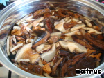 Рецепт щи с грибами в горшочках