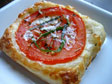 Рецепт слойки c помидорами и сыром