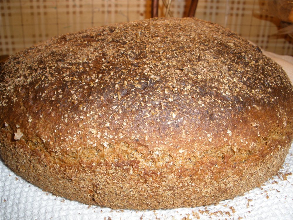 Хлеб пшеничный ржаной на сухих дрожжах. Хлеб ржано-пшеничный в духовке. Хлеб ржано-пшеничный с дрожжами. Хлеб ржано-пшеничный в духовке в домашних. Ржано-пшеничный хлеб ржано-пшеничный хлеб.