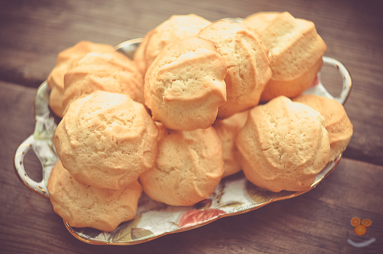 Тесто с маргарином и сметаной сахаром для пирога