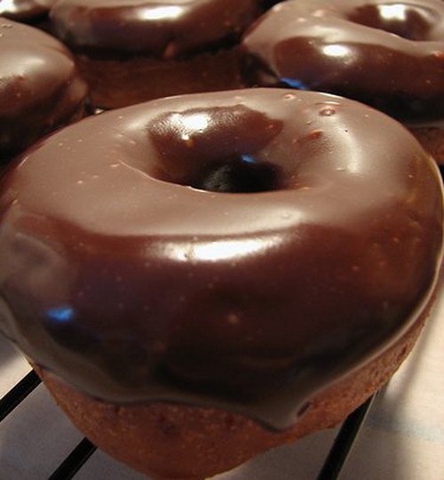  вкуснейшие пончики в шоколадной глазури
